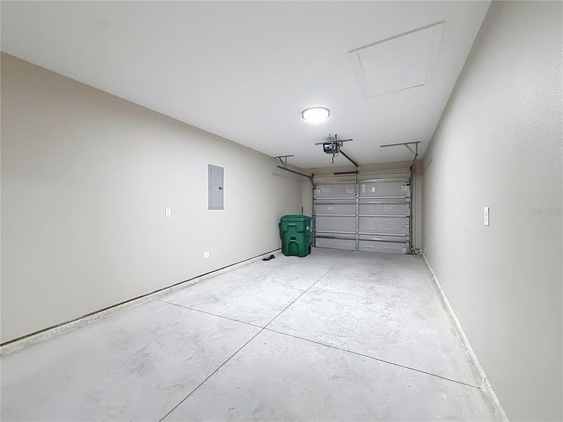 Spacious, unfurnished interior of a new home in , Ocala (Image 18). Spacious, unfurnished interior of a new home in , Ocala (Image 18).