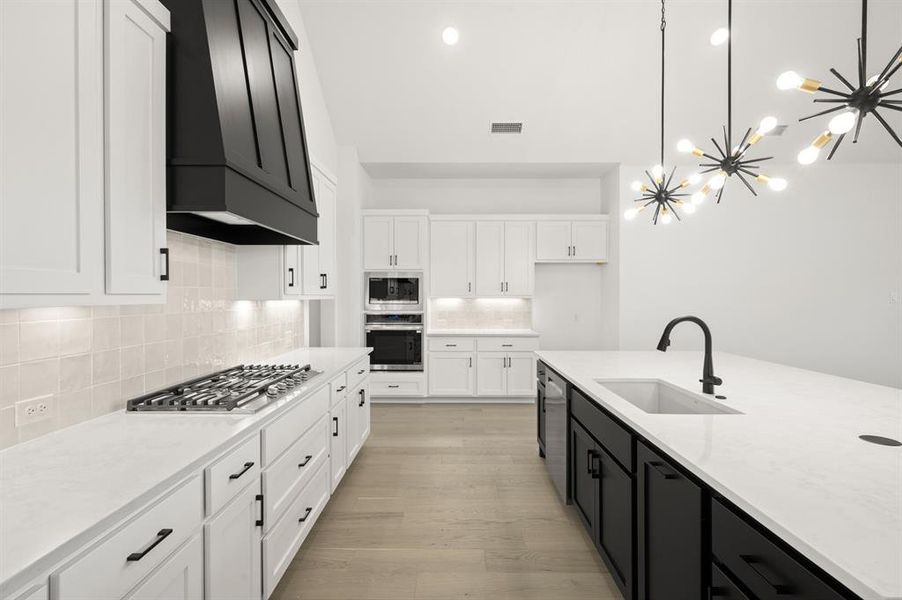 460 Shadowfax- Kitchen-3