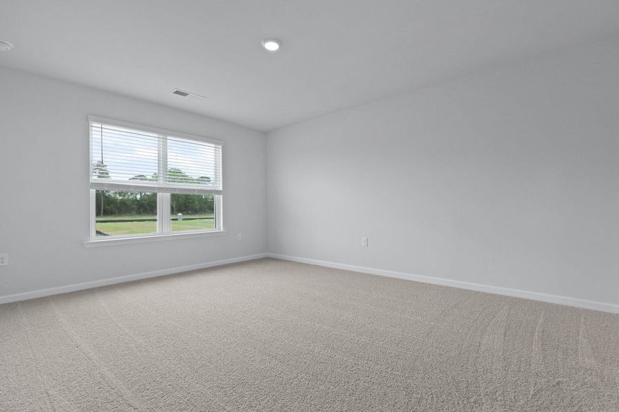 Spacious, unfurnished interior of a new home in Center Pointe, Santee (Image 17).