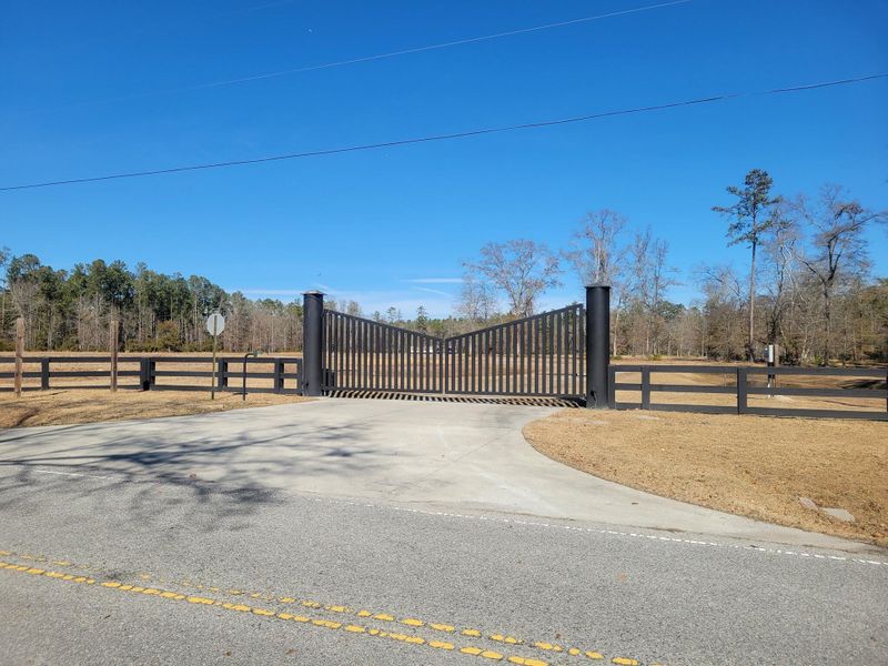 Community amenities in , Walterboro (Image 20).