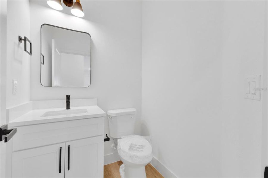 Furnished interior view inside a new home in , Orlando (Image 18).