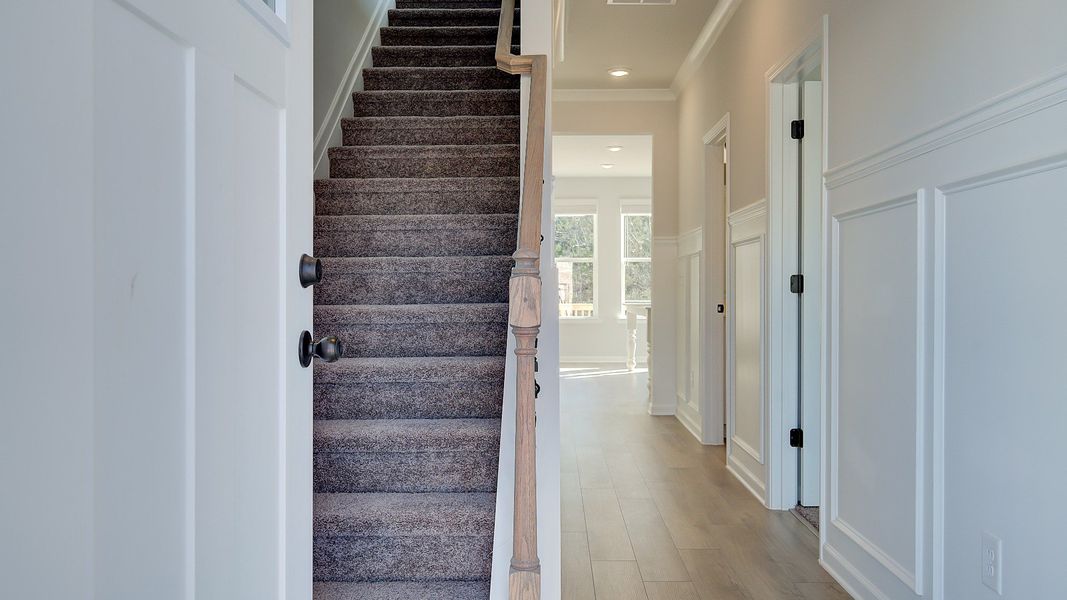 Representative furnished interior of a home built from the Ridgewood by DRB Homes in Kingston, Locust Grove (Image 6).