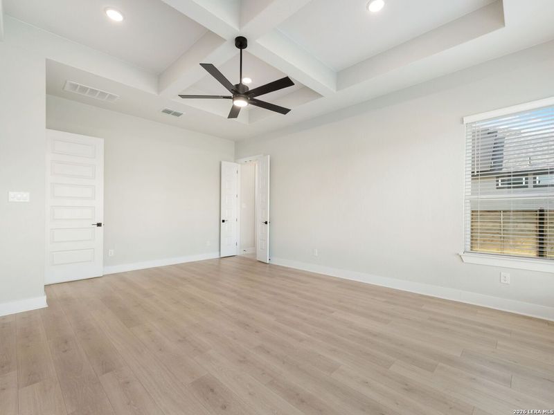 Spacious, unfurnished interior of a new home in Potranco Oaks 100's, Castroville (Image 38). Spacious, unfurnished interior of a new home in Potranco Oaks 100's, Castroville (Image 38).