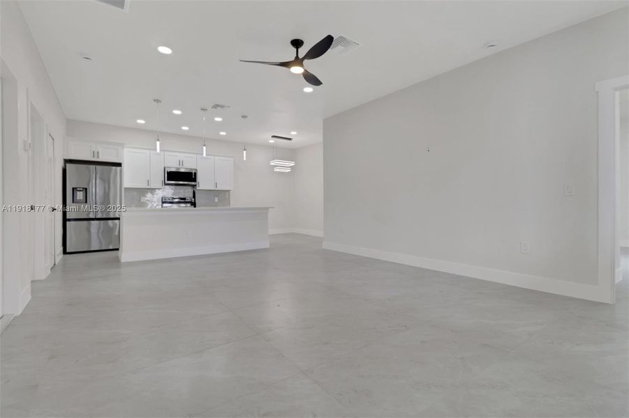 Spacious, unfurnished interior of a new home in , Lehigh Acres (Image 23). Spacious, unfurnished interior of a new home in , Lehigh Acres (Image 23).