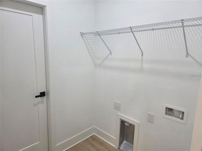 Spacious, unfurnished interior of a new home in , North Port (Image 11).