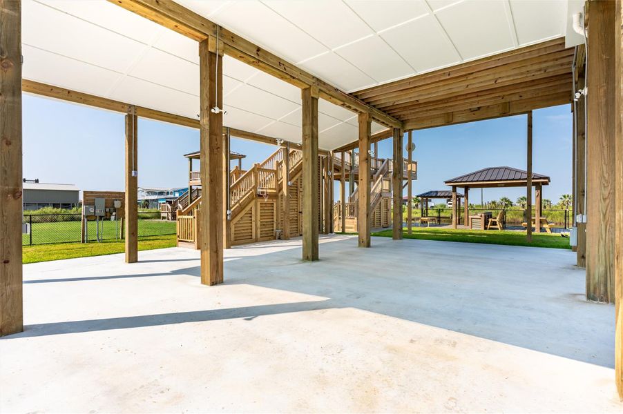 Exterior details and patio area of a home in , Bolivar (Image 17).