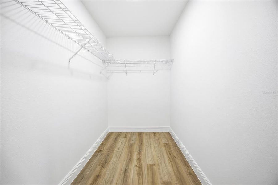 Spacious, unfurnished interior of a new home in , Ocala (Image 29).