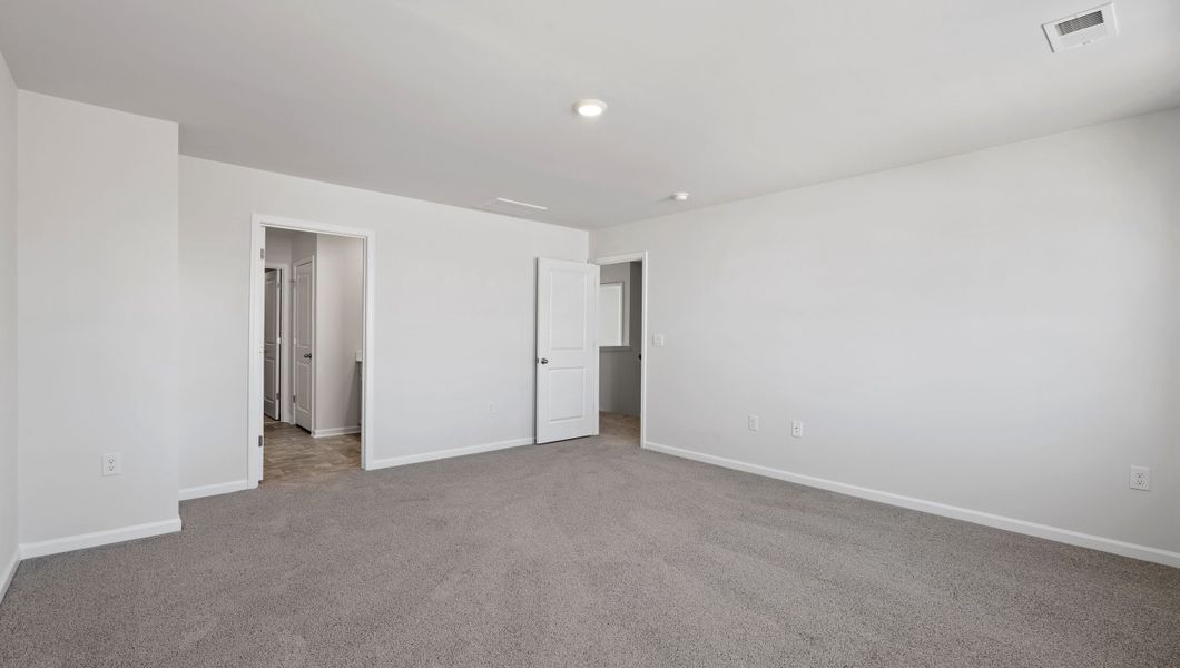 Spacious, unfurnished interior of a new home in Spring Ridge, Anderson (Image 26).