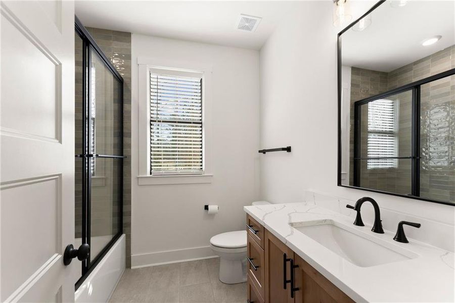 Furnished interior view inside a new home in , Gainesville (Image 16).