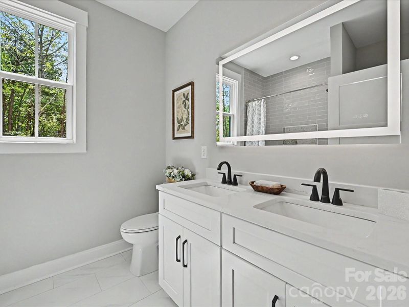 Secondary Full Bath w/ tiled shower walls Secondary Full Bath w/ tiled shower walls