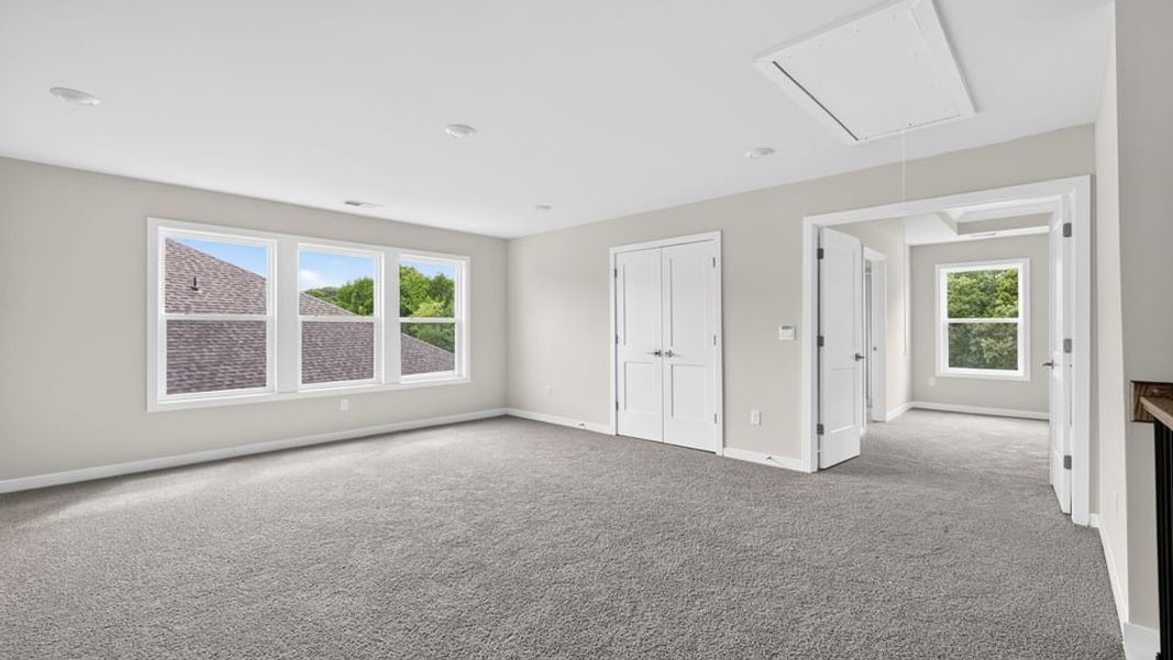 Spacious, unfurnished interior of a new home in Adams Glen, Greenville (Image 32). Spacious, unfurnished interior of a new home in Adams Glen, Greenville (Image 32).