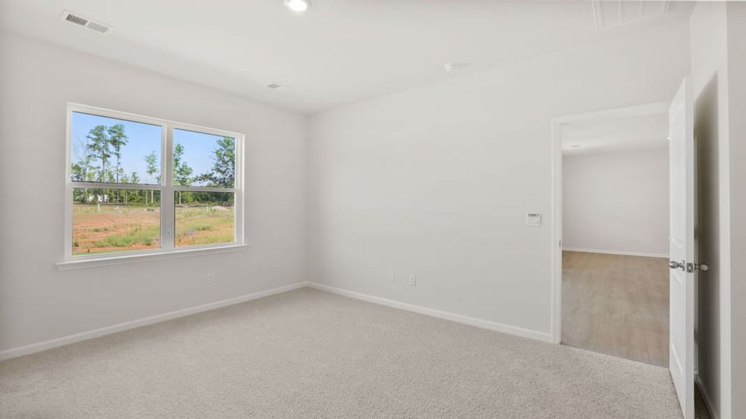 Spacious, unfurnished interior of a new home in Foxbank, Gray Court (Image 30).
