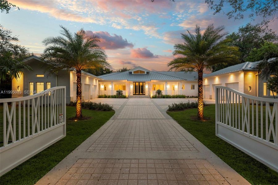 Exterior details and patio area of a home in , Pinecrest (Image 24).