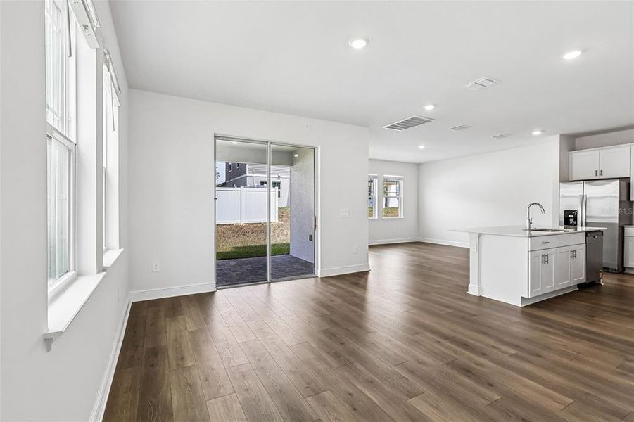 Spacious, unfurnished interior of a new home in Cyrene at Minneola, Minneola (Image 19).
