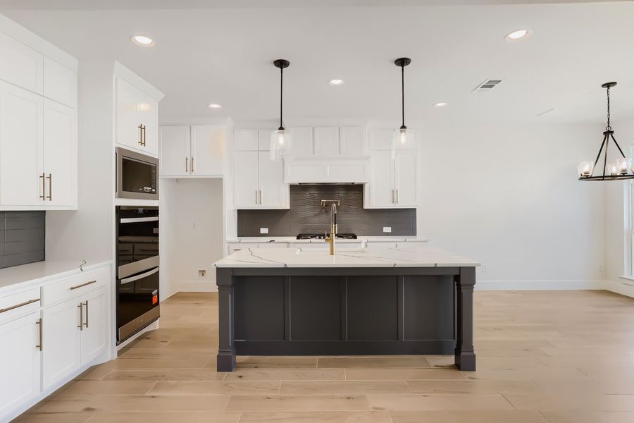 3312 Santolina - Kitchen