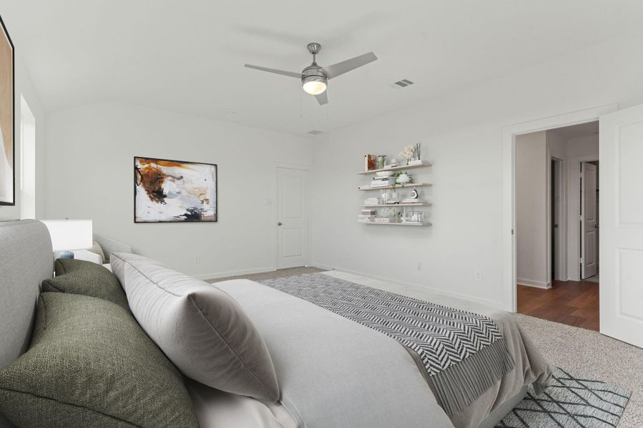 Furnished interior view inside a new home in Grand Cay Harbour, Texas City (Image 11).