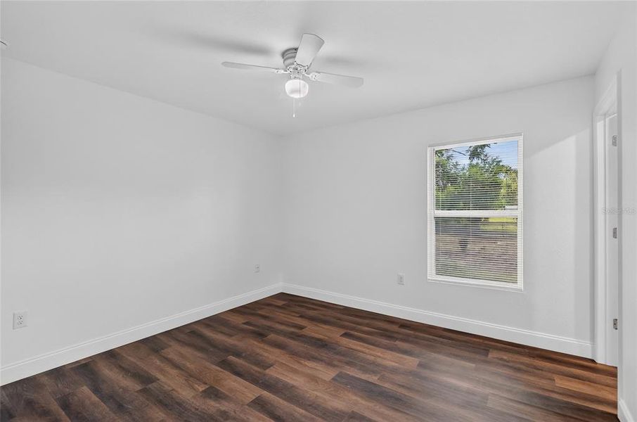 Spacious, unfurnished interior of a new home in , Auburndale (Image 15).