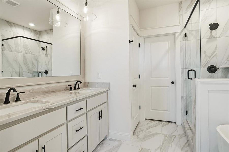 Furnished interior view inside a new home in , Weatherford (Image 8).