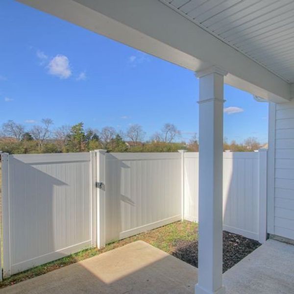 Exterior details and patio area of a home in Jackson Towne, Murfreesboro (Image 17).