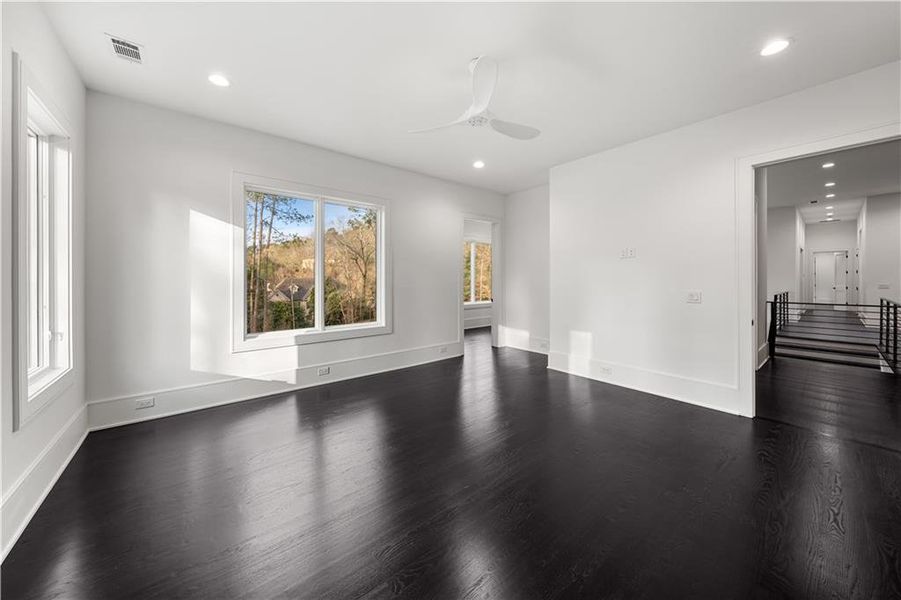Spacious, unfurnished interior of a new home in , Sandy Springs (Image 77).