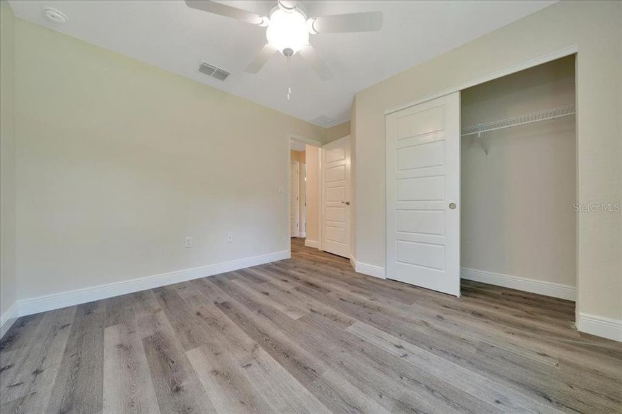 Spacious, unfurnished interior of a new home in , Ocala (Image 21).