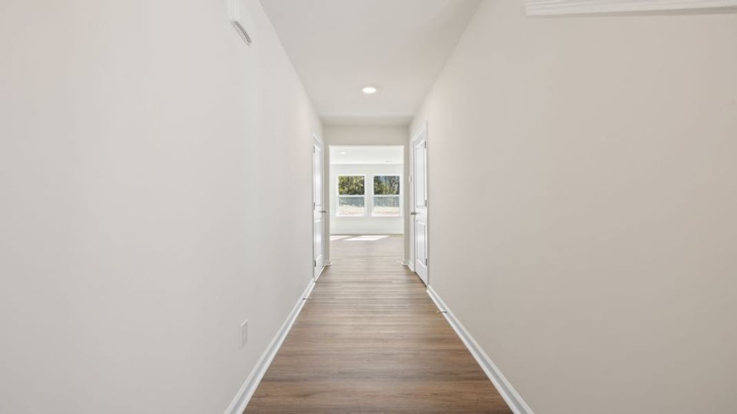 Spacious, unfurnished interior of a new home in Varner Station, Woodruff (Image 12).