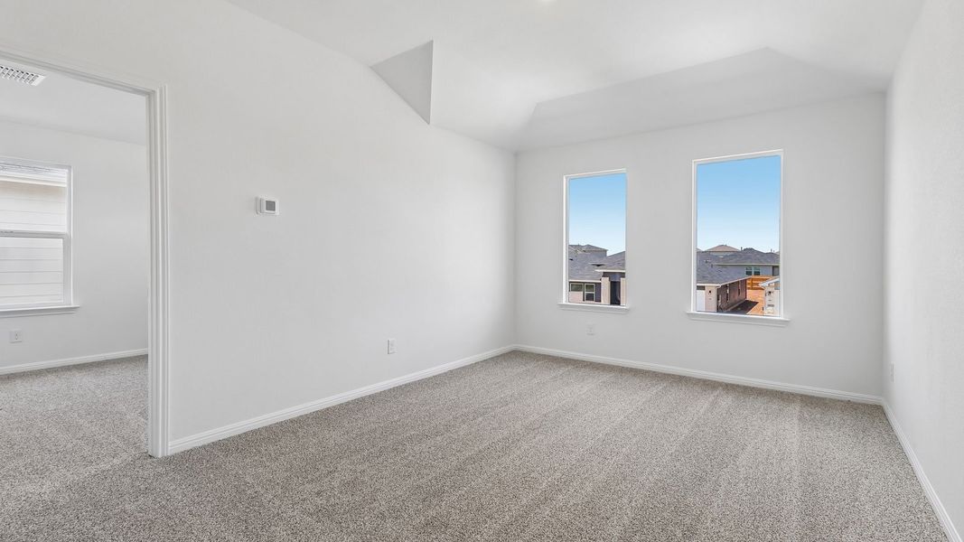 Spacious, unfurnished interior of a new home in Southgrove, Kyle (Image 26).