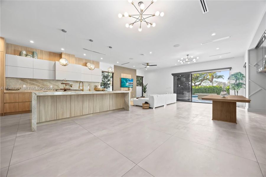 Furnished interior view inside a new home in , Fort Lauderdale (Image 19).