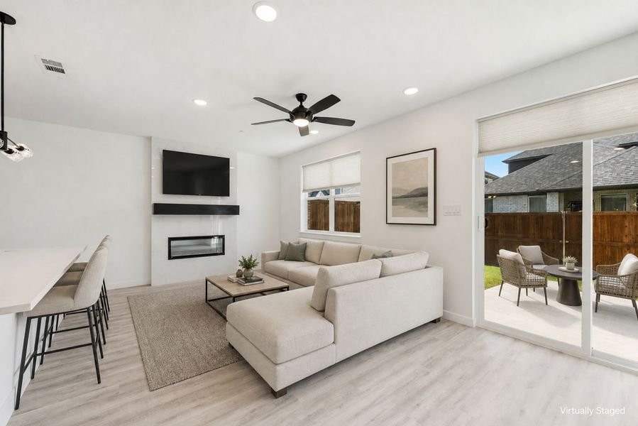 Furnished interior view inside a new home in Woodbridge Townhomes, Wylie (Image 10).