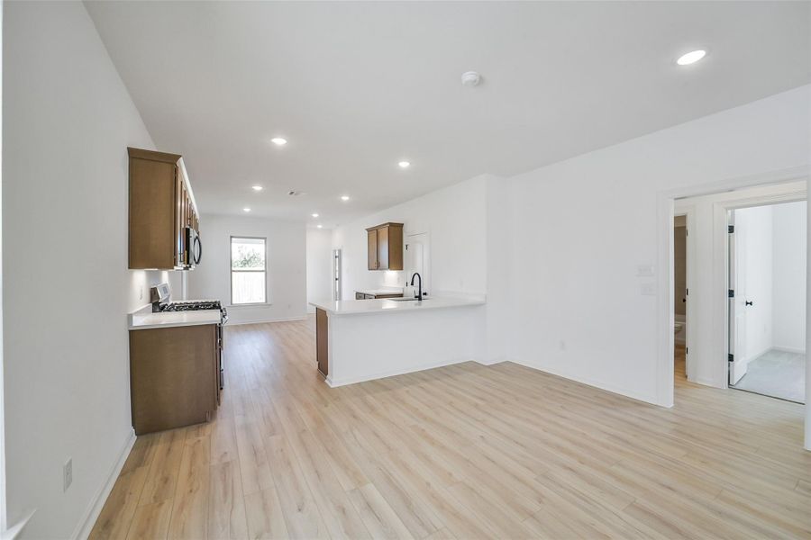Spacious, unfurnished interior of a new home in Mostyn Springs, Magnolia (Image 18). Spacious, unfurnished interior of a new home in Mostyn Springs, Magnolia (Image 18).