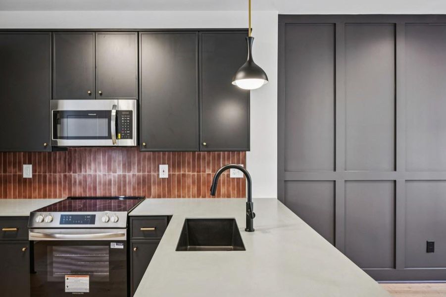 Furnished interior view inside a new home in , Atlanta (Image 6).