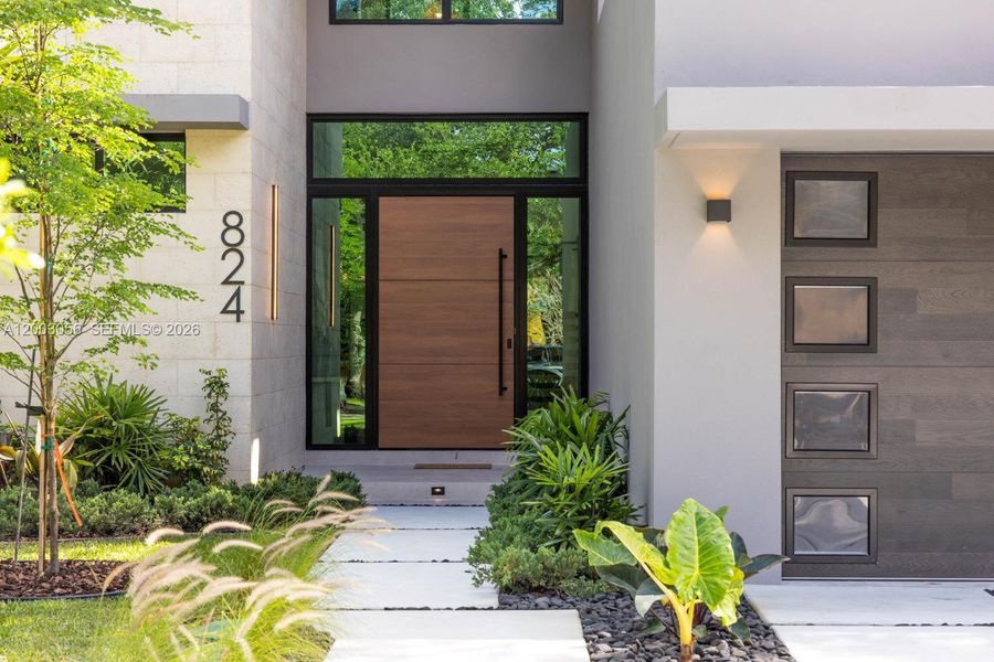 Exterior details and patio area of a home in , Biscayne Park (Image 27).