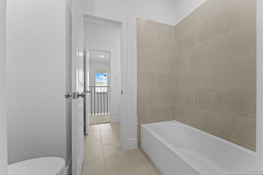 Furnished interior view inside a new home in , New Braunfels (Image 12).