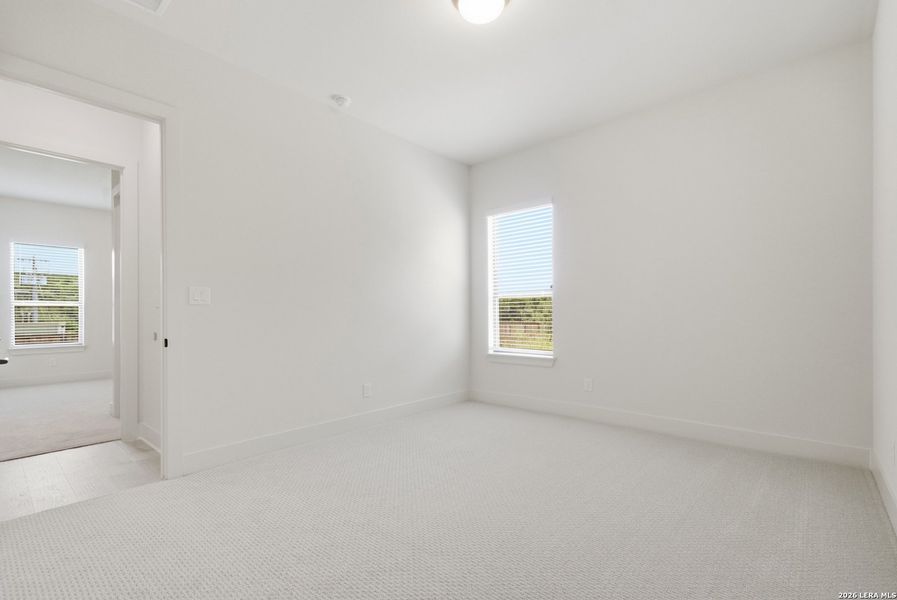 Spacious, unfurnished interior of a new home in Shavano Highlands, San Antonio (Image 20). Spacious, unfurnished interior of a new home in Shavano Highlands, San Antonio (Image 20).