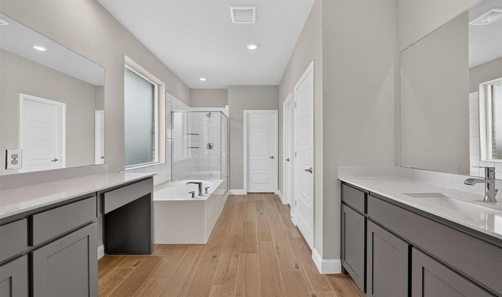 Furnished interior view inside a new home in Treeline, Justin (Image 16).