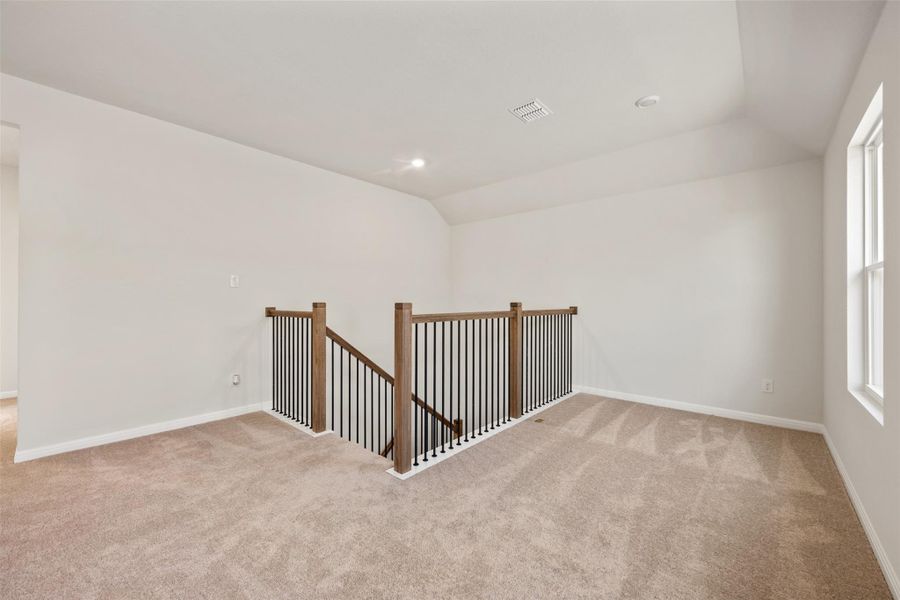 Spacious, unfurnished interior of a new home in Patterson Ranch, Georgetown (Image 32).