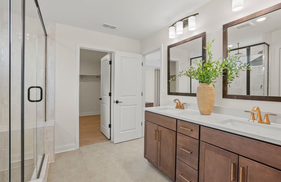 Representative furnished interior of a home built from the Murphy by Pulte Homes in Cannon Run, Concord (Image 38).