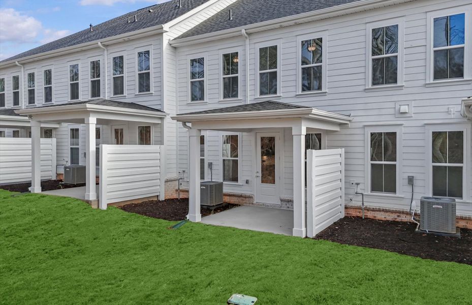 Exterior details and patio area of a home in Alston Park, Greenville (Image 3).