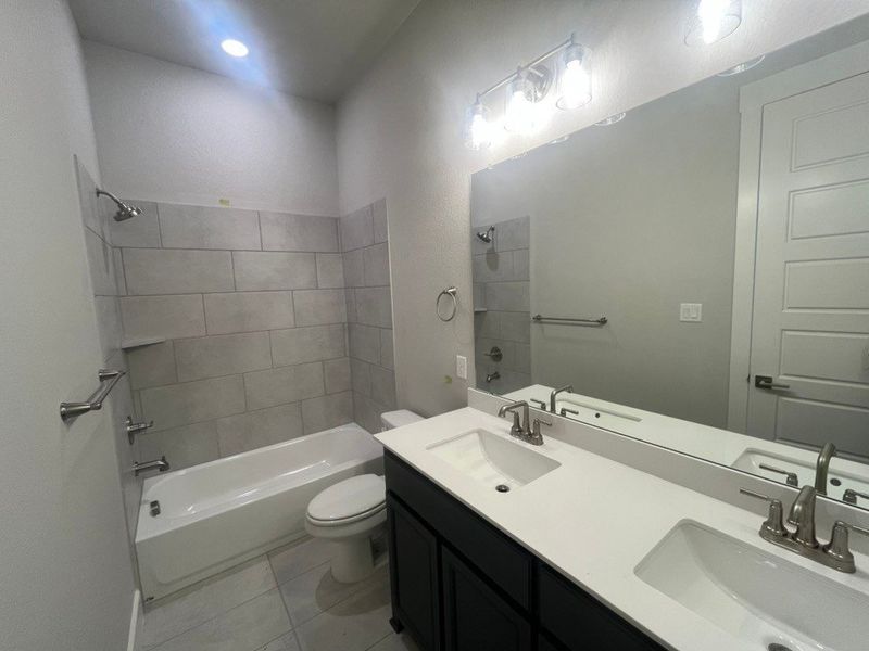 Furnished interior view inside a new home in Eagle Ridge Estates, Weatherford (Image 6).