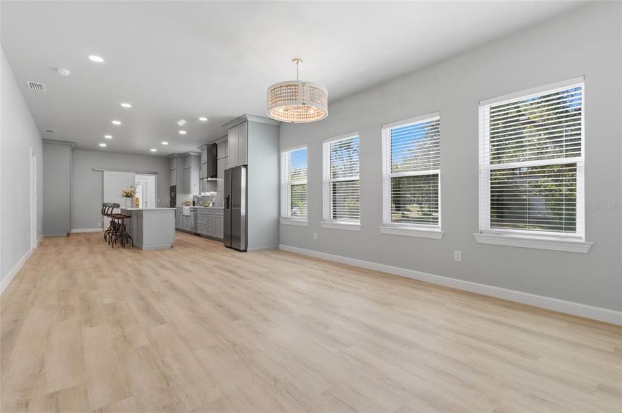 Spacious, unfurnished interior of a new home in , St. Petersburg (Image 32).