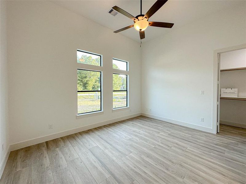 Spacious, unfurnished interior of a new home in , Dayton (Image 20).