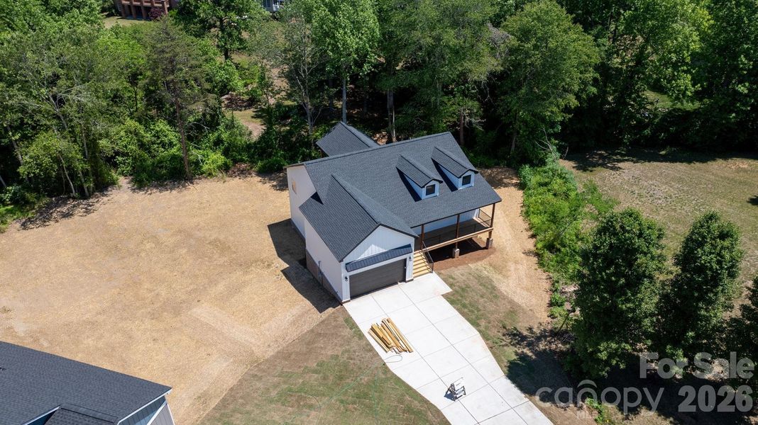 Image 36 of a home in .