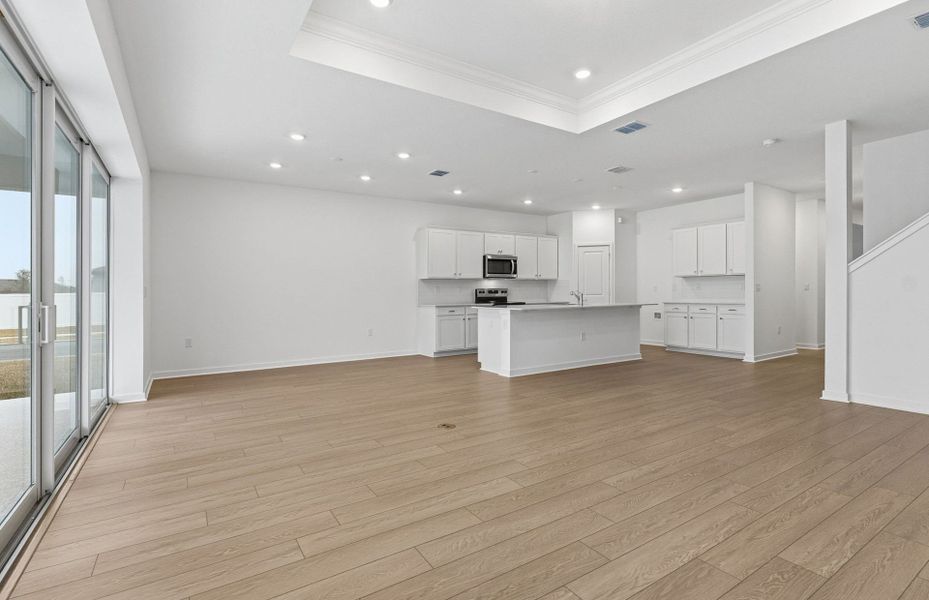 Spacious, unfurnished interior of a new home in Pioneer Ranch, Ocala (Image 19).