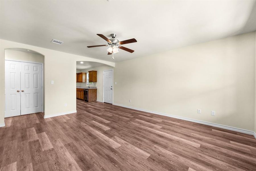 Spacious, unfurnished interior of a new home in , West Tawakoni (Image 7). Spacious, unfurnished interior of a new home in , West Tawakoni (Image 7).