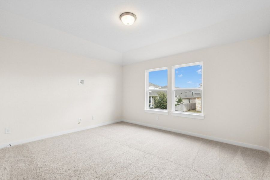 Spacious, unfurnished interior of a new home in University Heights, Round Rock (Image 29).