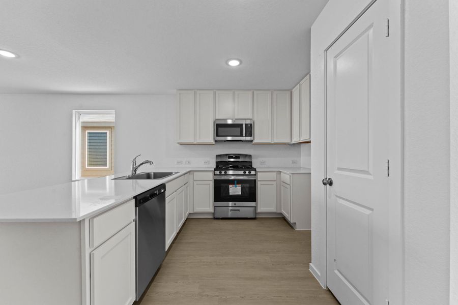 Furnished interior view inside a new home in Friendship Oaks, Fredericksburg (Image 12).