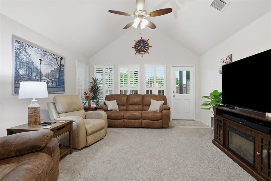 Furnished interior view inside a new home in Chisholm Hills, Cleburne (Image 16).