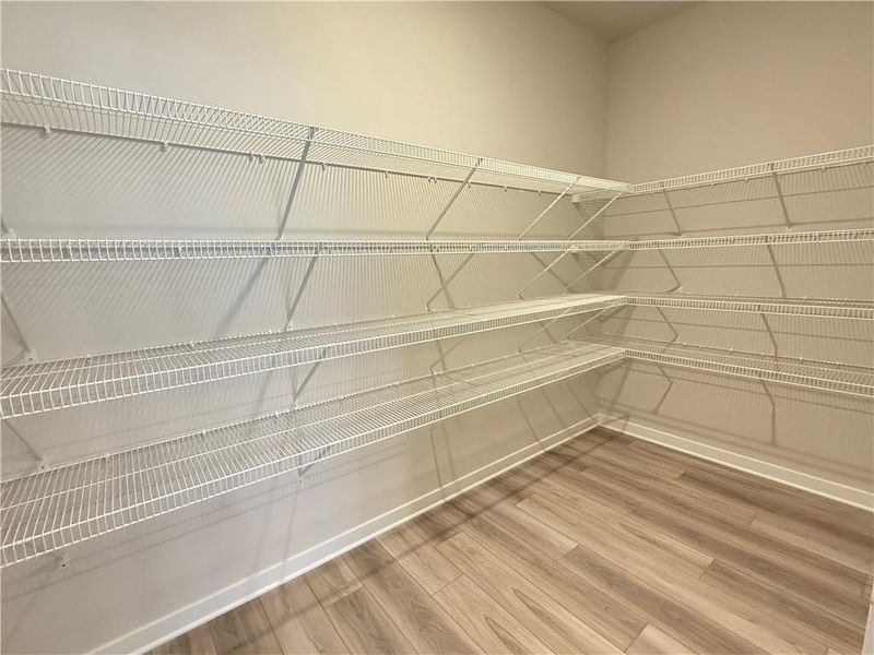 Spacious, unfurnished interior of a new home in Ponderosa Farms Reserve, Gainesville (Image 37).