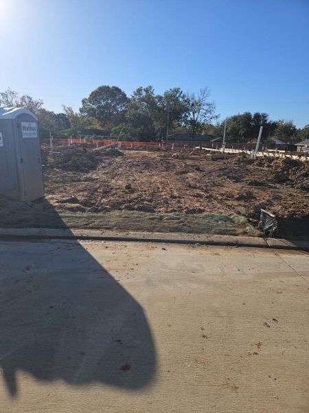 Site preparation for new homesites in Davis Harbor, League City (Image 12).