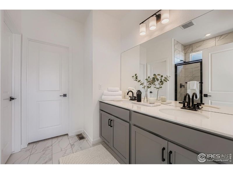 Furnished interior view inside a new home in Farmstead, Berthoud (Image 7).